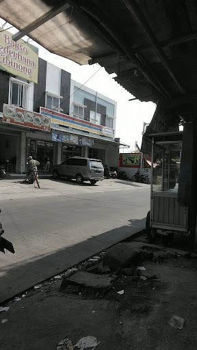 Indomaret Raya Pabuaran Cibinong