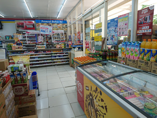 Indomaret Villa Mutiara Cikarang