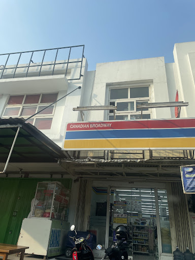 Indomaret Canadian Broadway