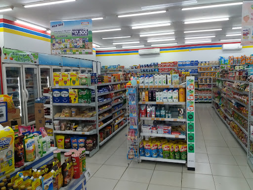 Indomaret Cisangkan 17