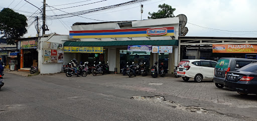 Indomaret Plus Sari Bumi