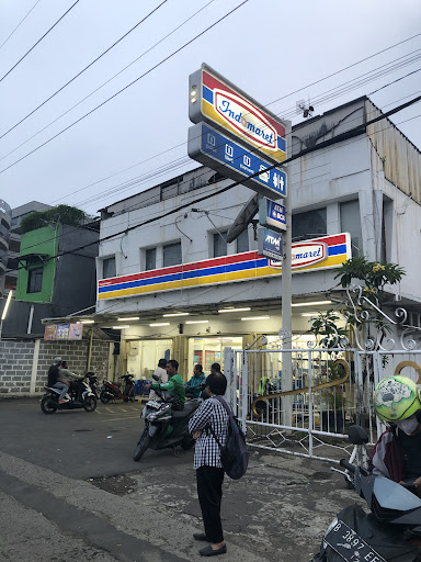 Indomaret Simpangan Depok