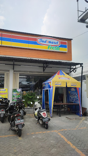 Indomaret - Bratang Gede
