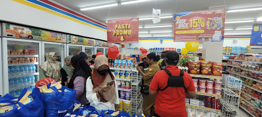 Indomaret Tanah Hitam Jalan Gerilyawan