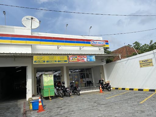 Indomaret Raya Mertoyudan no. 450