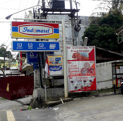 Indomaret samping sagita