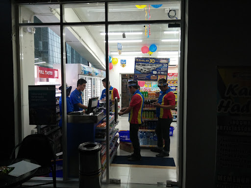 Indomaret Hotel Aston