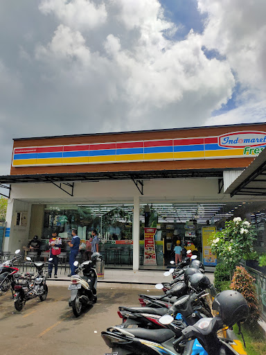 Indomaret Fresh Mayjend Sungkono 99