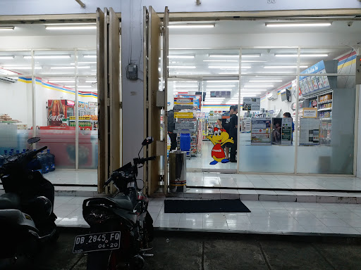 Indomaret Piere Tendean 38