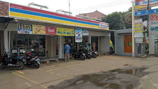 Indomaret Bukit Rivaria