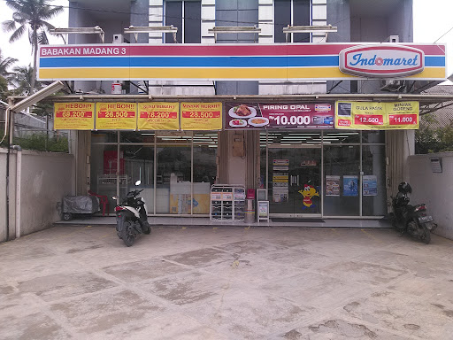 Indomaret Babakan Madang 3