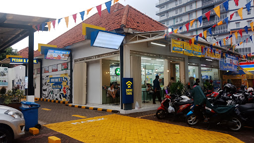 Indomaret Drive Thru Diponegoro