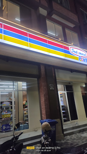 Indomaret La Riviera Riverview A 15-16