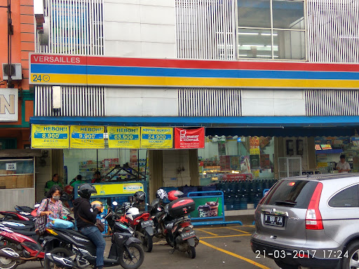 Indomaret Versailles