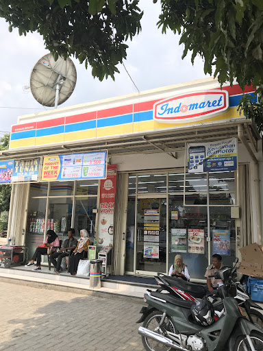 Indomaret Stasiun Serang