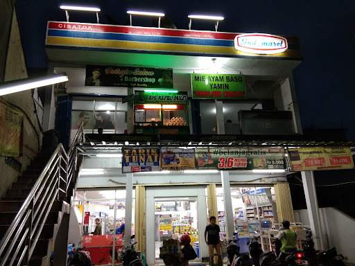 Indomaret Cibatok