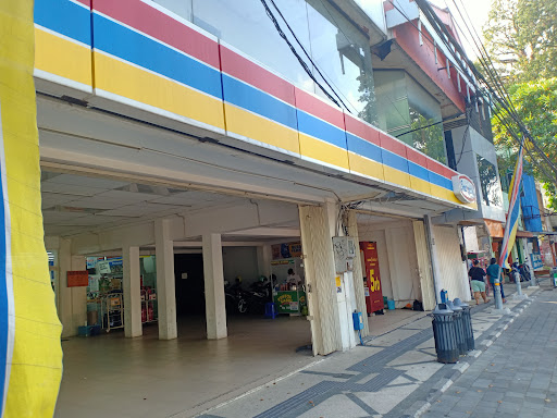 Indomaret Basuki Rahmat