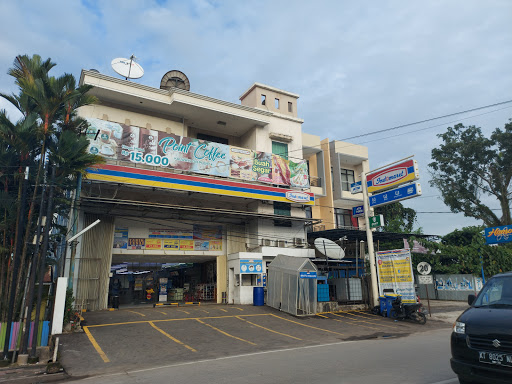 Indomaret Urip Sumoharjo