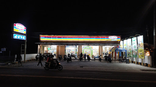 Indomaret Fresh Raya Putuhena
