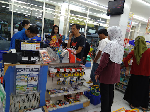 INDOMARET BUKIT WARINGIN