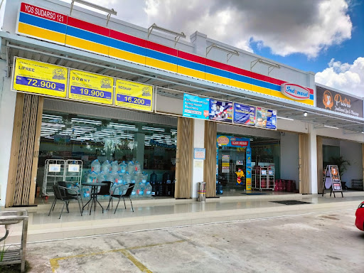 Indomaret Yos Sudarso 121