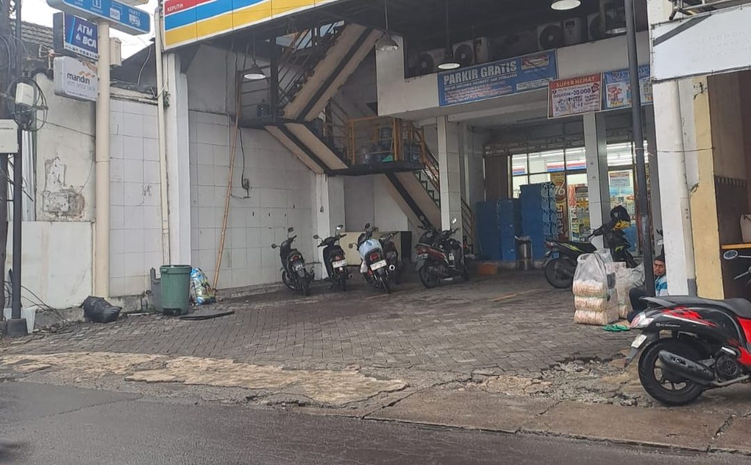 Indomaret Arif Rahman Hakim 4 Indomaret Arif Rahman Hakim