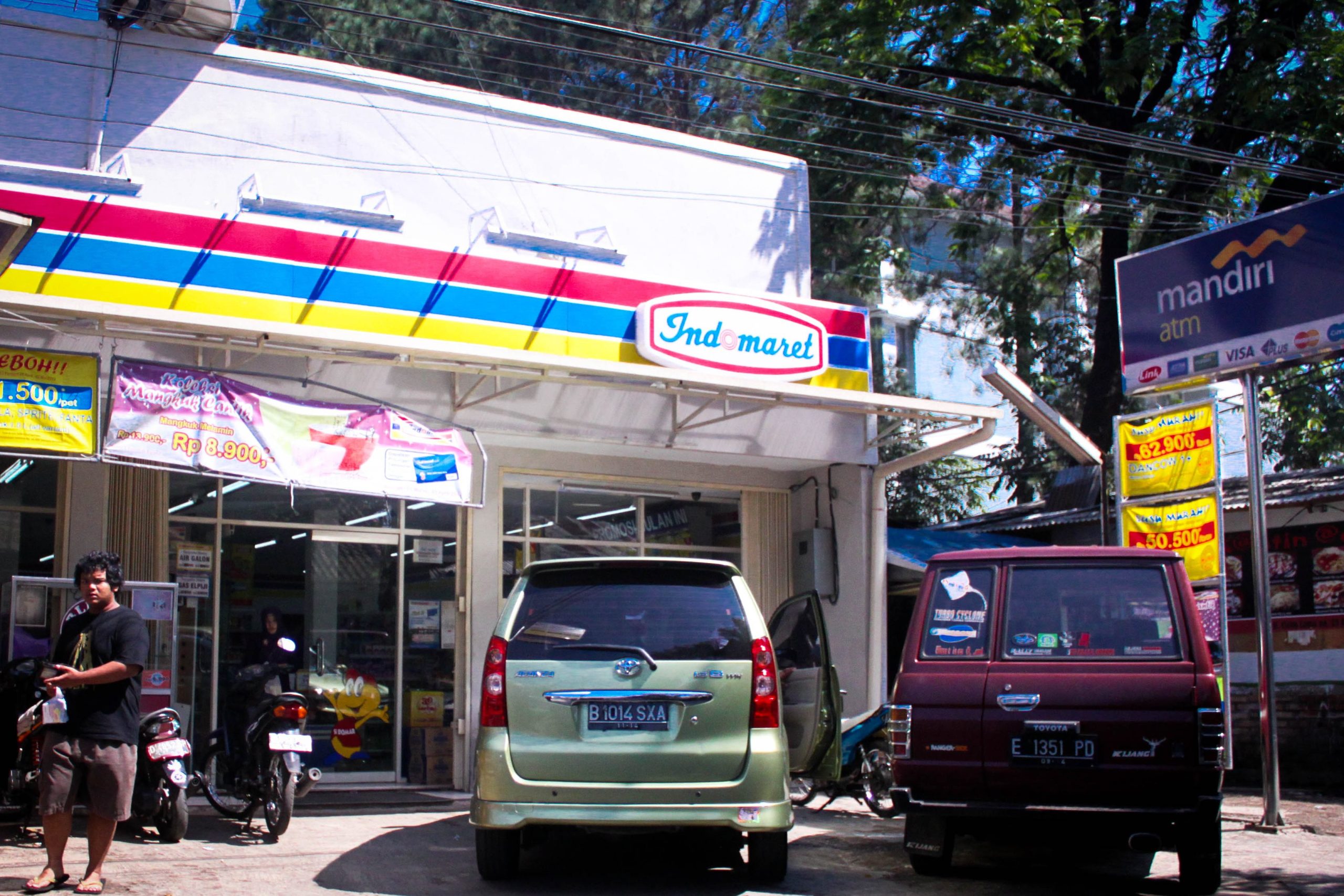 Indomaret Cisitu 4 Indomaret Cisitu