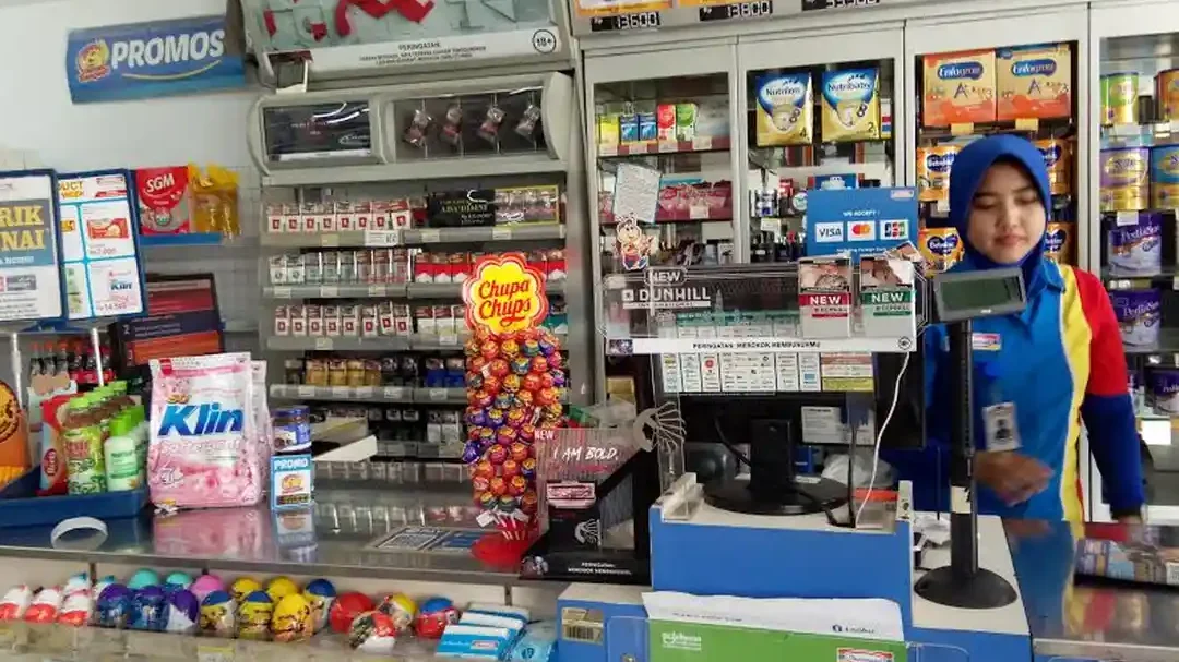Indomaret Emmy Saelan