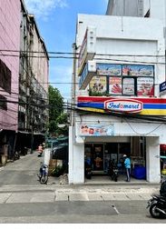 indomaret hayam wuruk