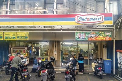 indomaret jalan cemara raya no 20 ft9c