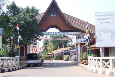 indomaret kampung setu