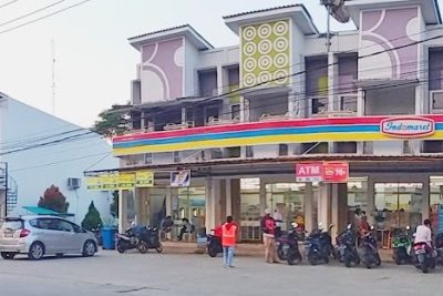 indomaret puri legenda