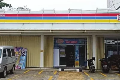 indomaret raya kampung melayu
