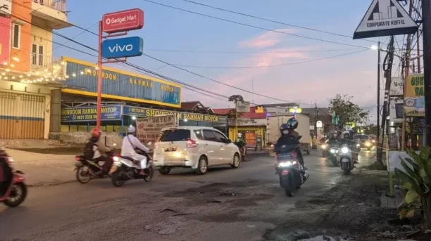 Indomaret Sultan Adam 2