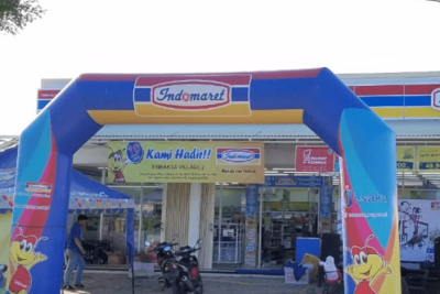 indomaret triraksa village 2