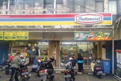 indomaret villa gading harapan raya t1la